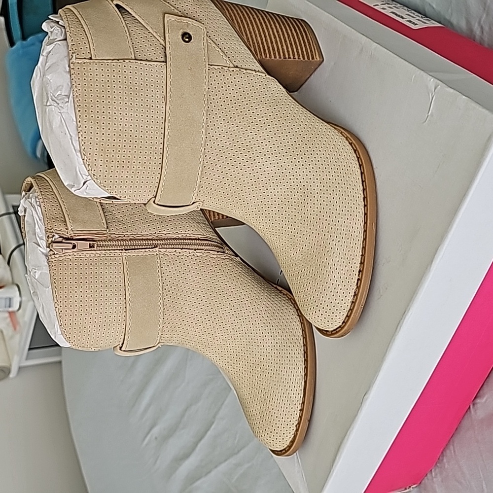 Booties - Picture 2 of 4